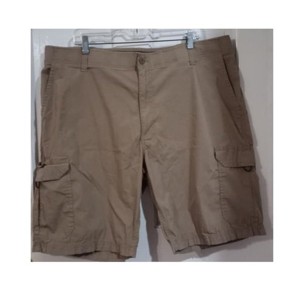 44 inch waist cargo shorts